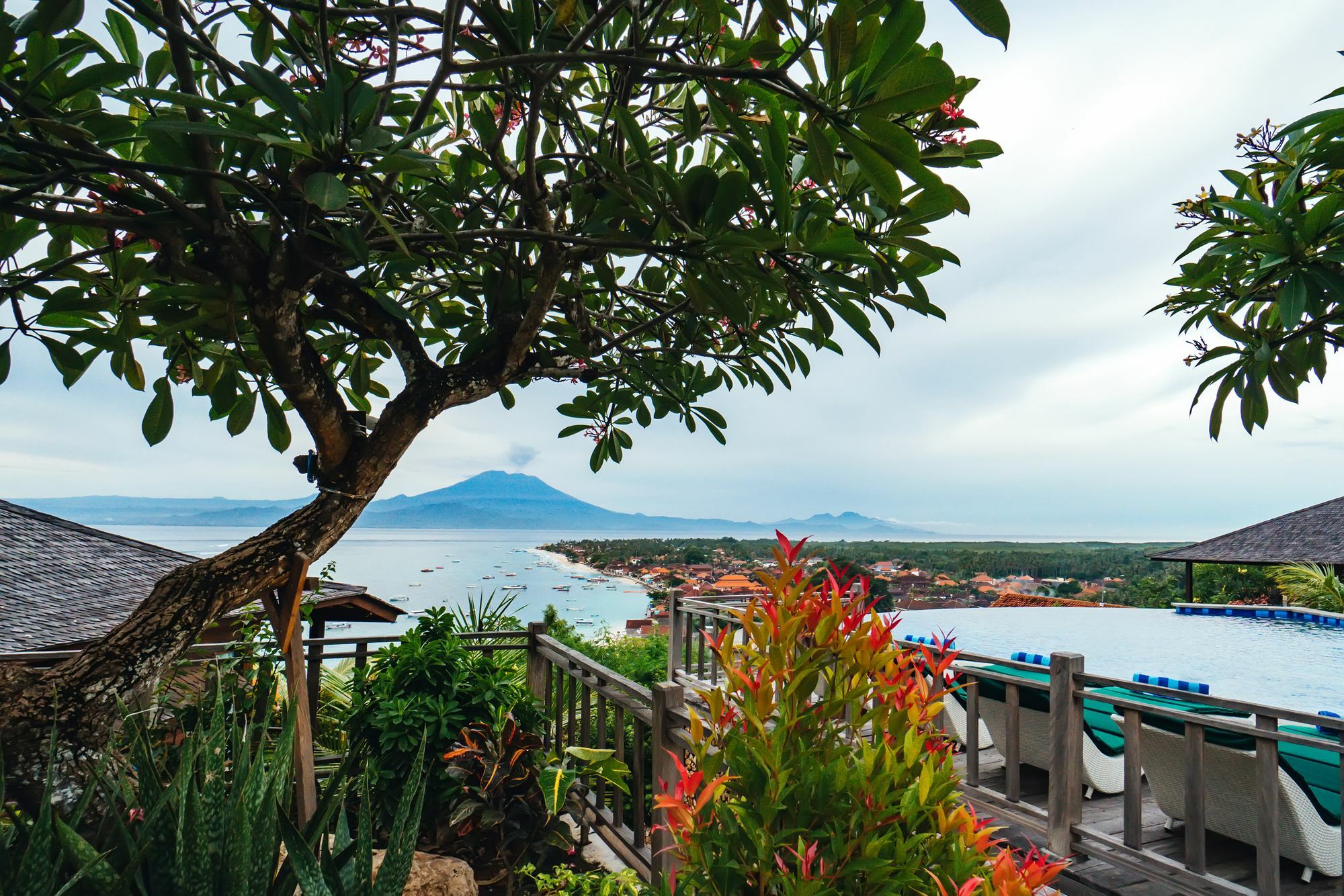 Jenggala Hill Hotel Nusa Lembongan  Ngoại thất bức ảnh