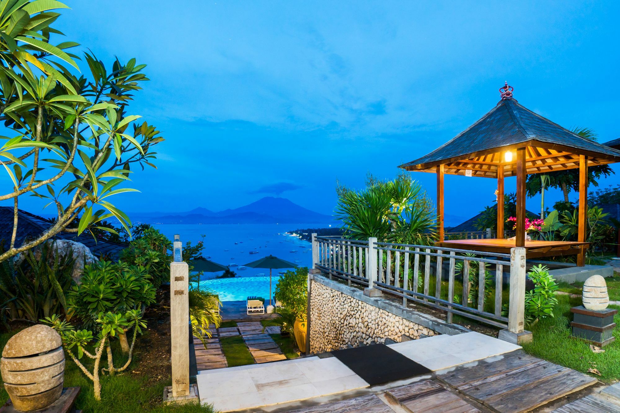Jenggala Hill Hotel Nusa Lembongan  Ngoại thất bức ảnh