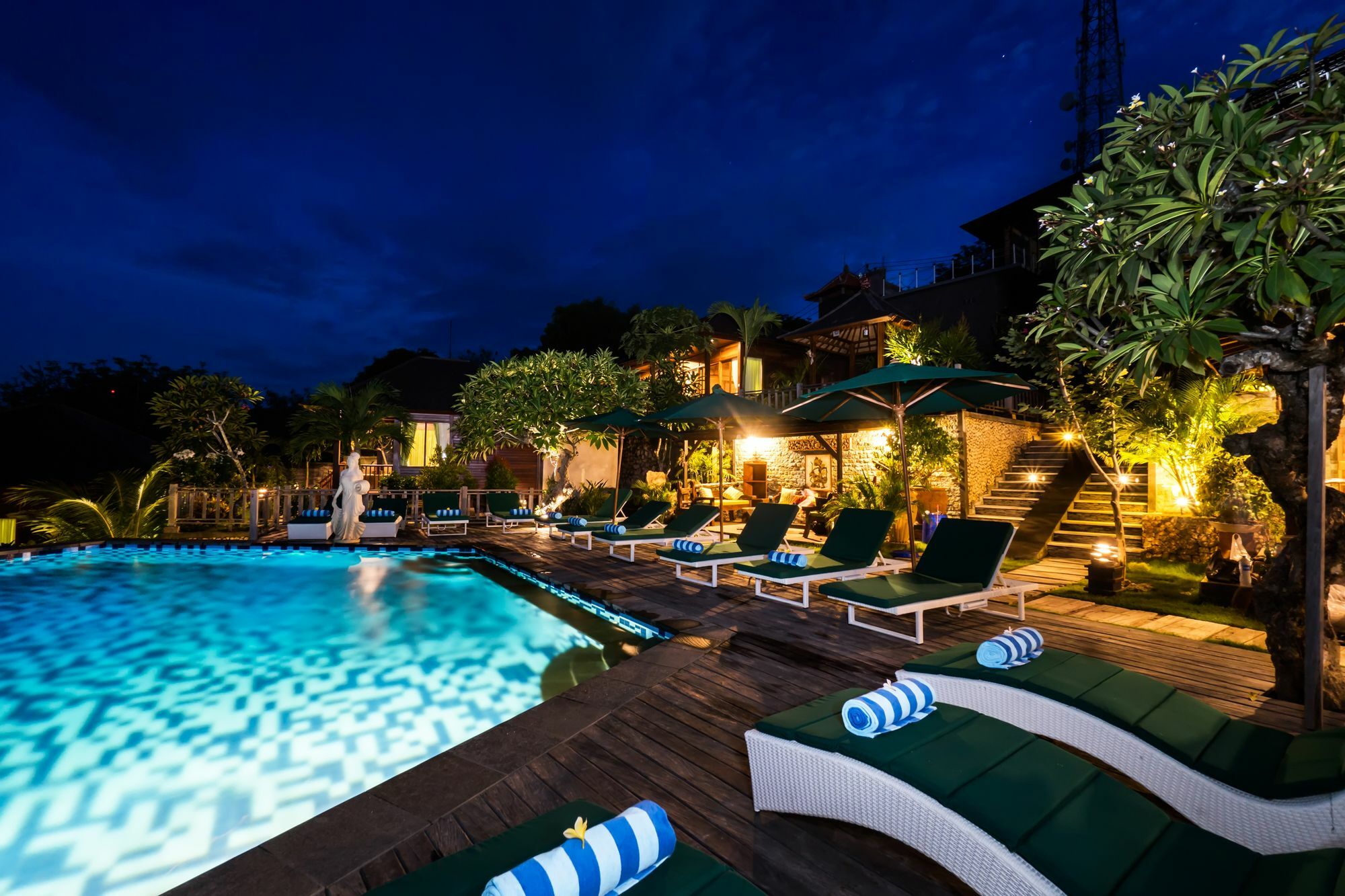 Jenggala Hill Hotel Nusa Lembongan  Ngoại thất bức ảnh